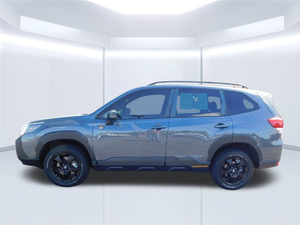 Used 2024 Gray Metallic Subaru Wilderness image 6
