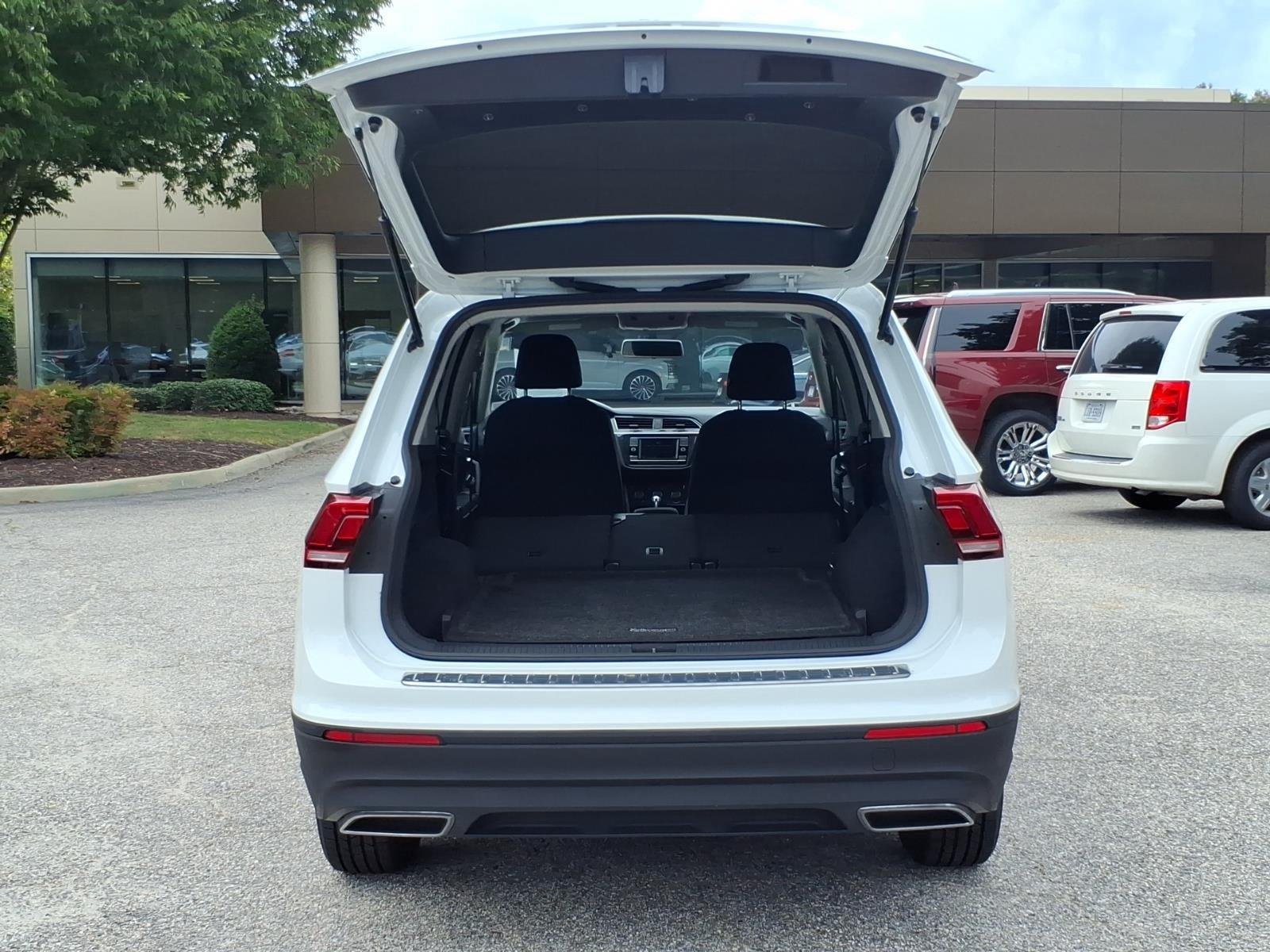 Used 2019 Pure White Volkswagen S image 30