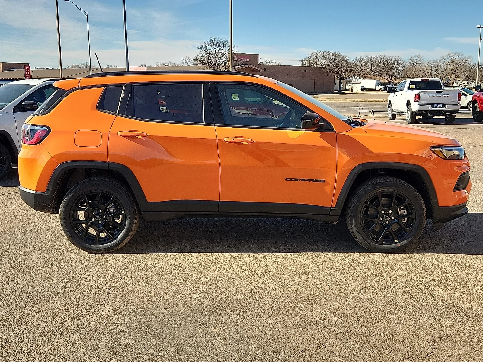 New 2026 Orange Jeep LATITUDE ALTITUDE 4X4 image 5