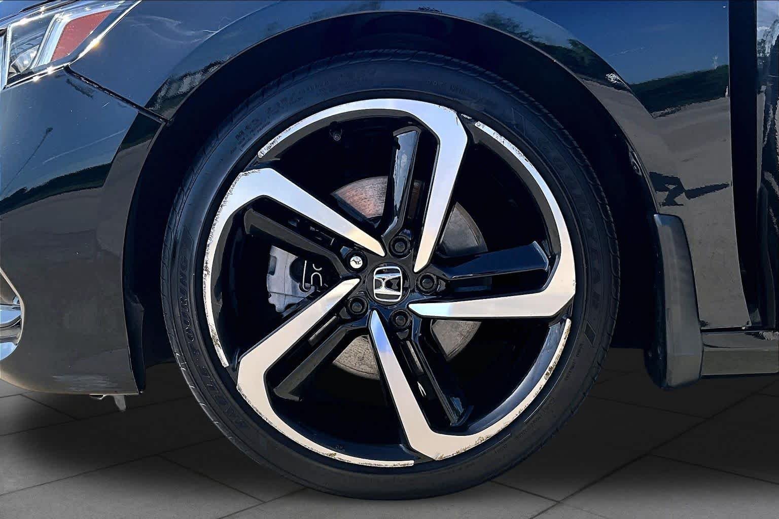Used 2020 Crystal Black Pearl Honda Sport image 10