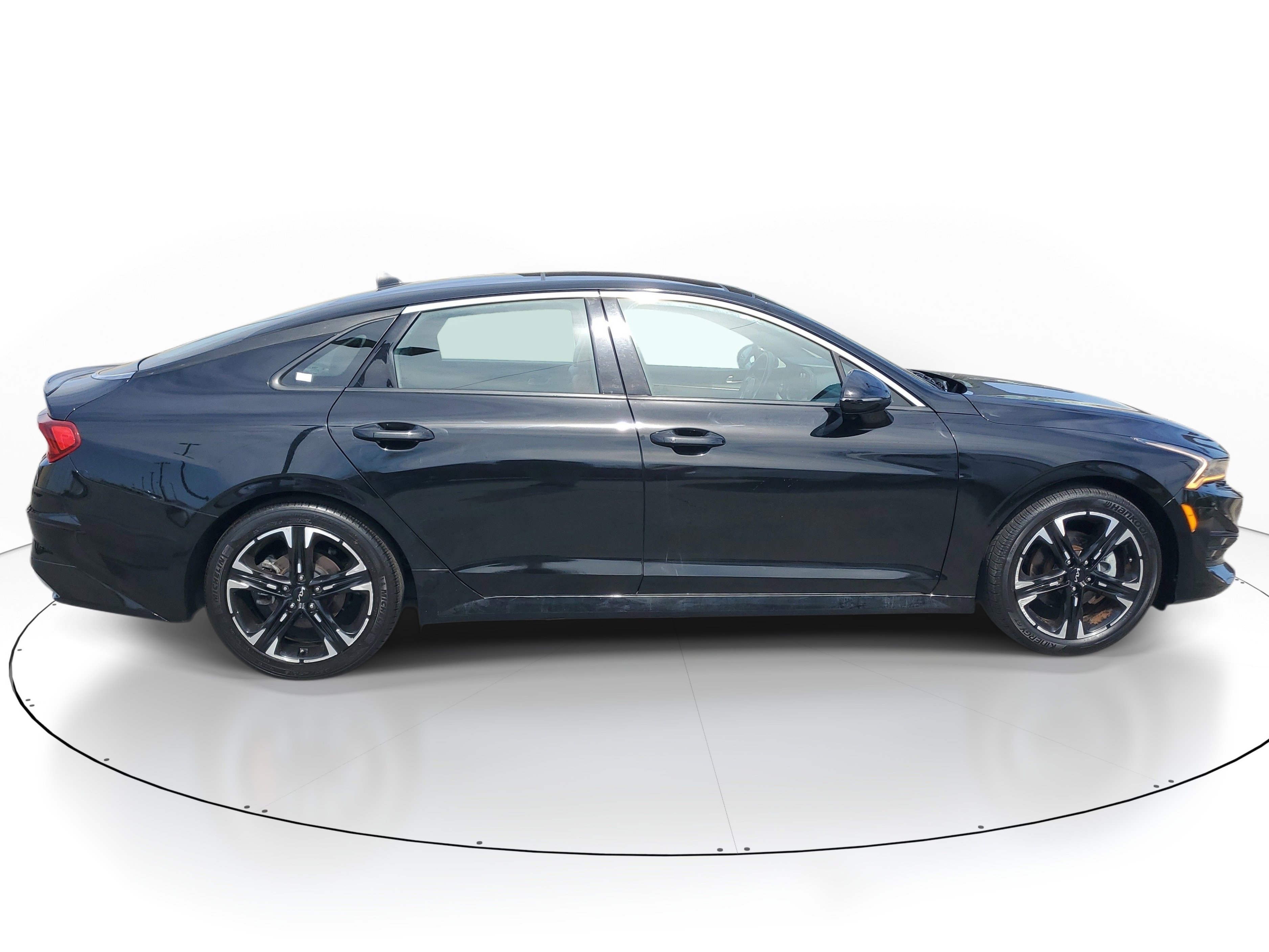 Used 2023 Ebony Black Kia GT-Line image 4