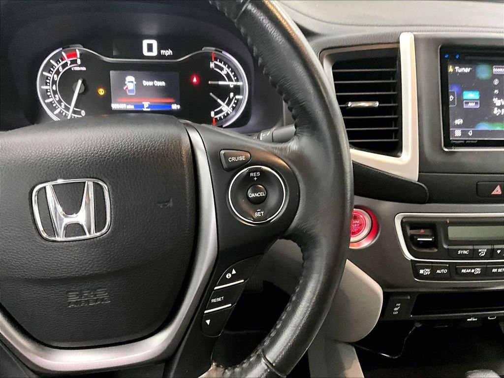 Used 2019 Silver Honda RTL image 24