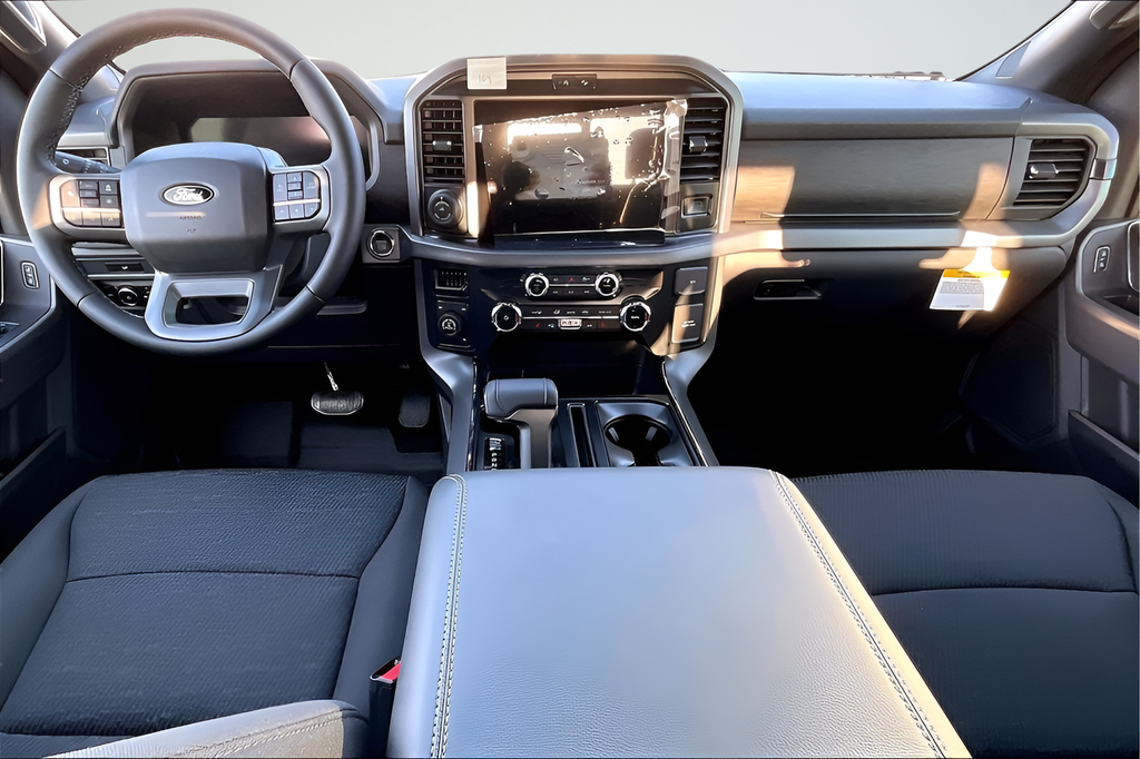 New 2026 Carbonized Gray Metallic Ford XLT image 6