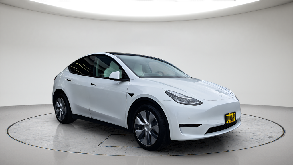 Used 2021  Tesla Long Range image 7