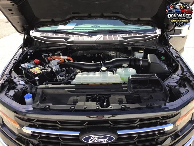 Used 2024 Black Ford XLT image 21