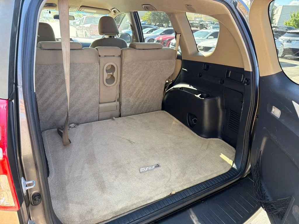 Used 2010 Brown Toyota Base image 37