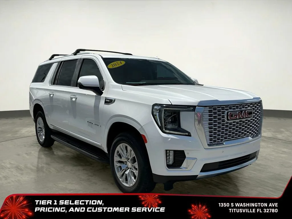 Used 2024 White Frost Tricoat GMC Denali image 12