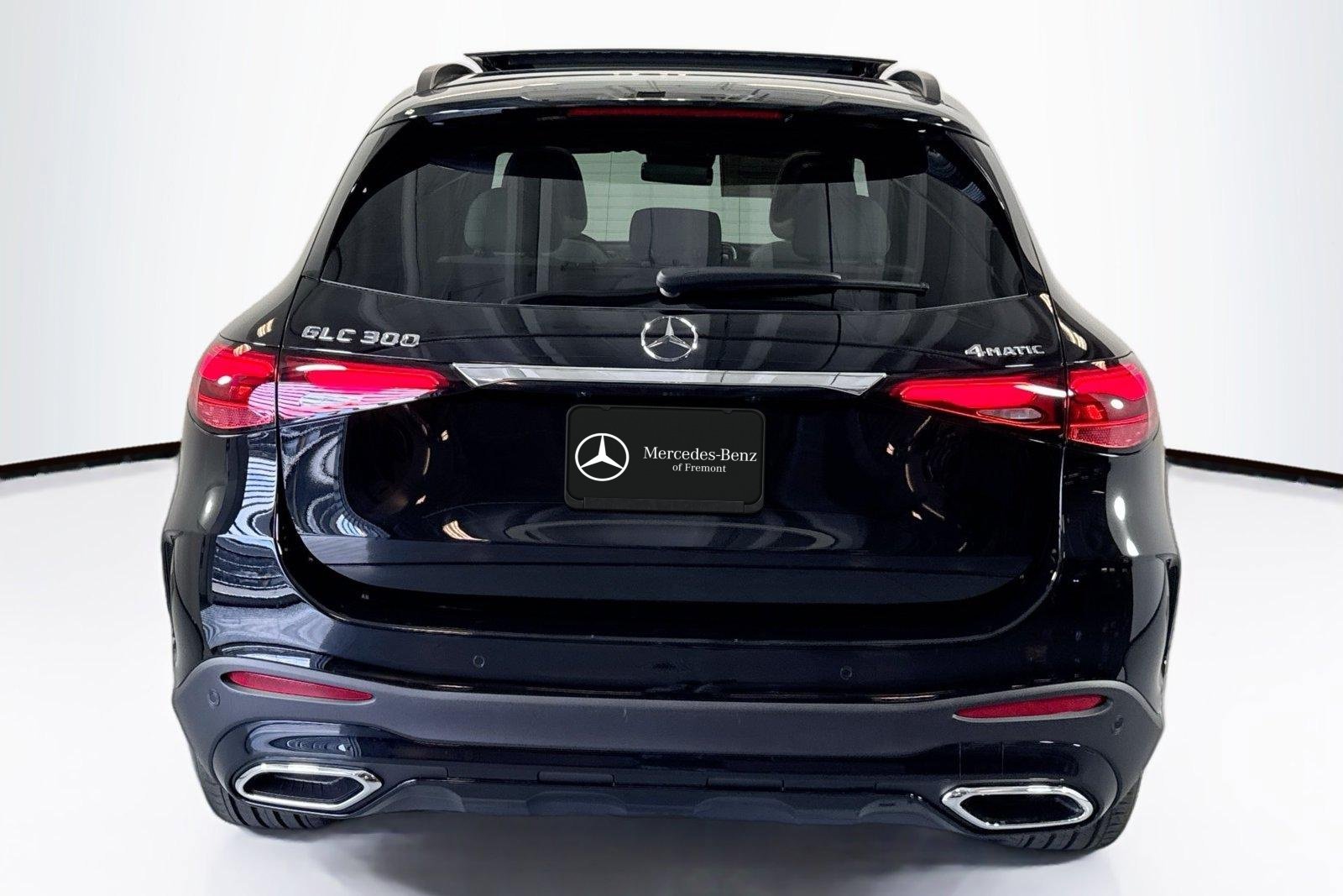 New 2026 Black Mercedes-Benz GLC 300 image 6