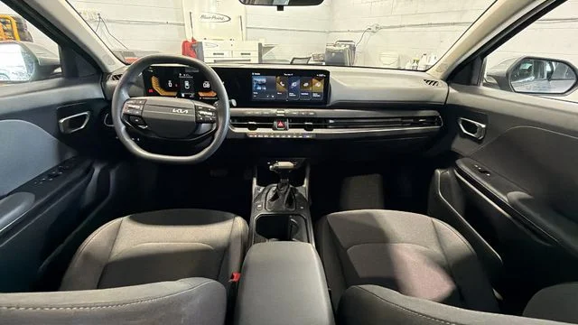 Certified Used 2025 Gray Kia LXS image 15