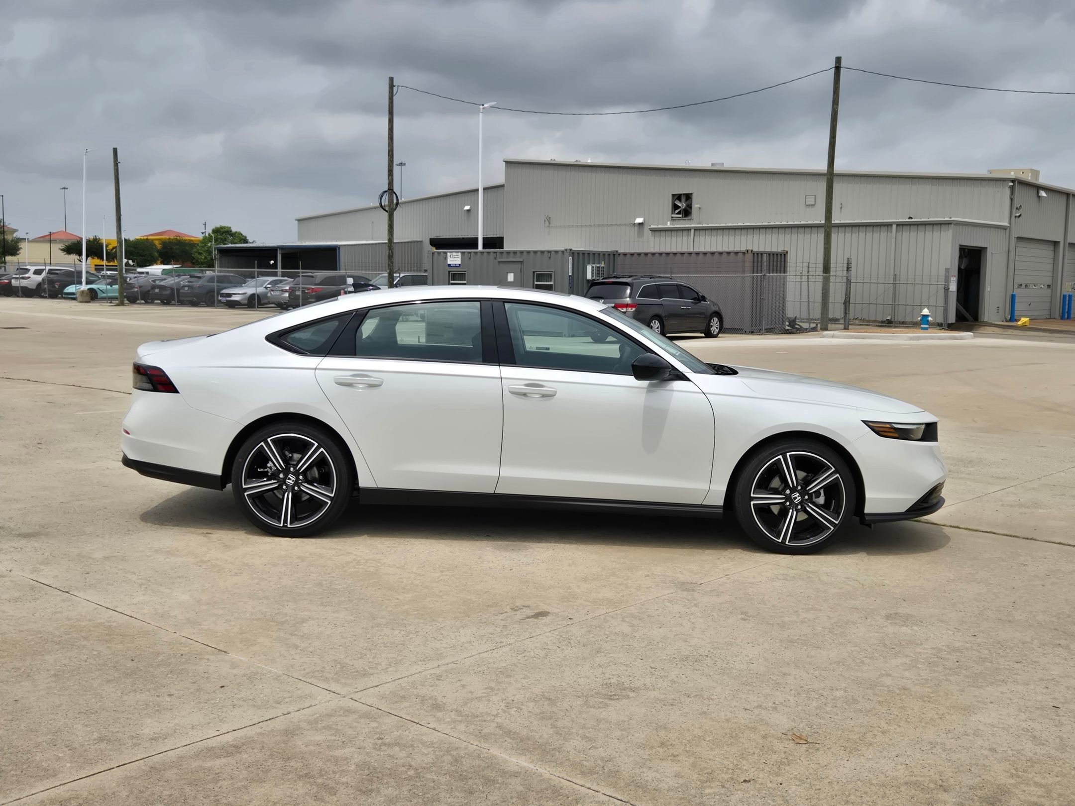 New 2026 Platinum White Pearl Honda SE image 3