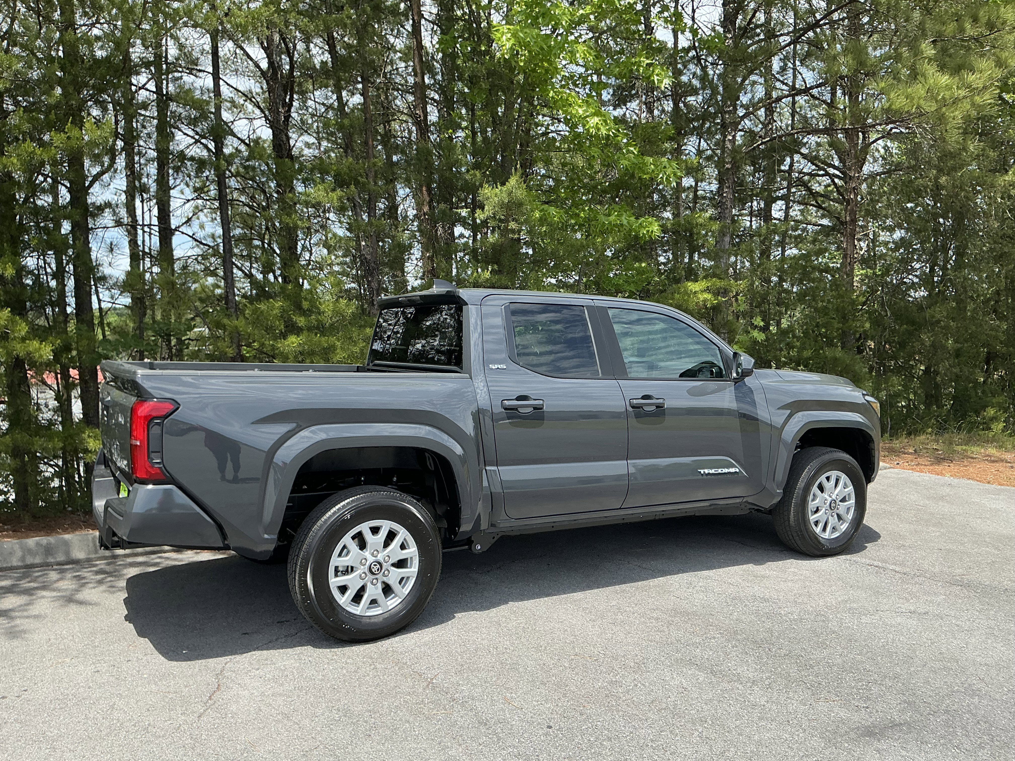Used 2026 Underground Toyota SR5 image 2