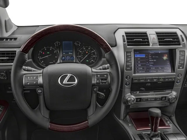 Used 2017 Starfire Pearl Lexus 460 image 7