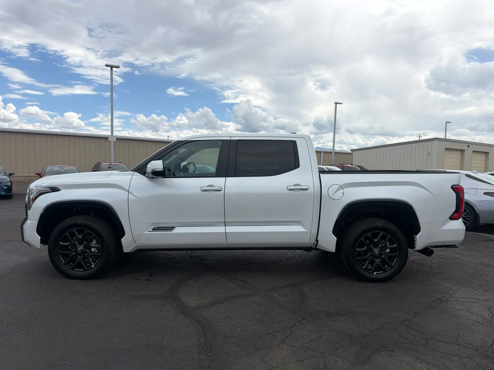 New 2026 Wind Chill Pearl Toyota Platinum image 4