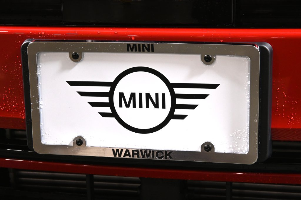 Used 2026 Red MINI  image 14