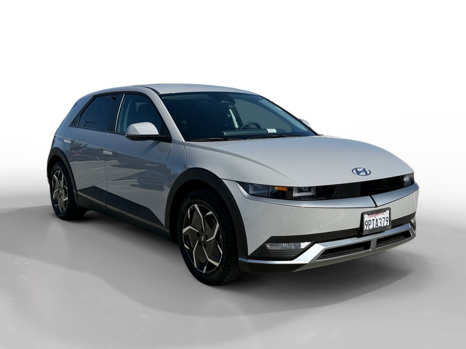 Certified Used 2024 Cyber Gray Hyundai SE image 7