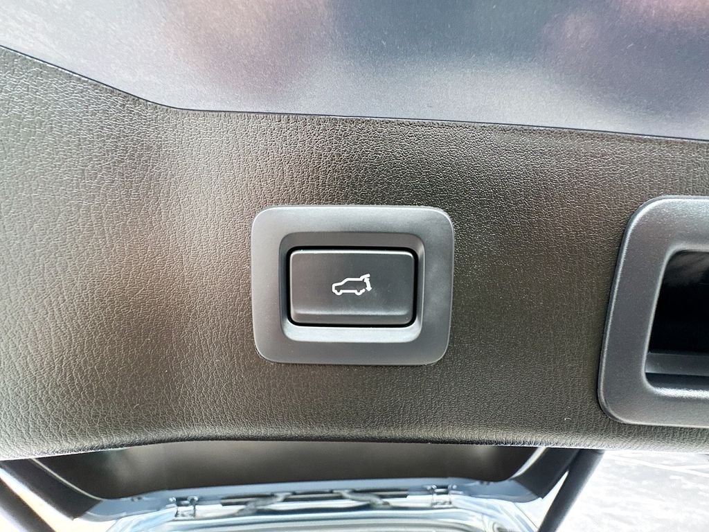Used 2023 Gray Mazda 2.5 S Carbon Edition image 38