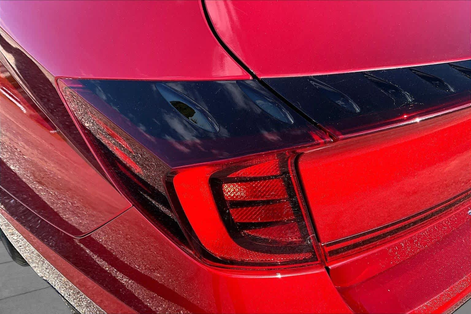 Used 2023 Ultimate Red Hyundai SEL image 29
