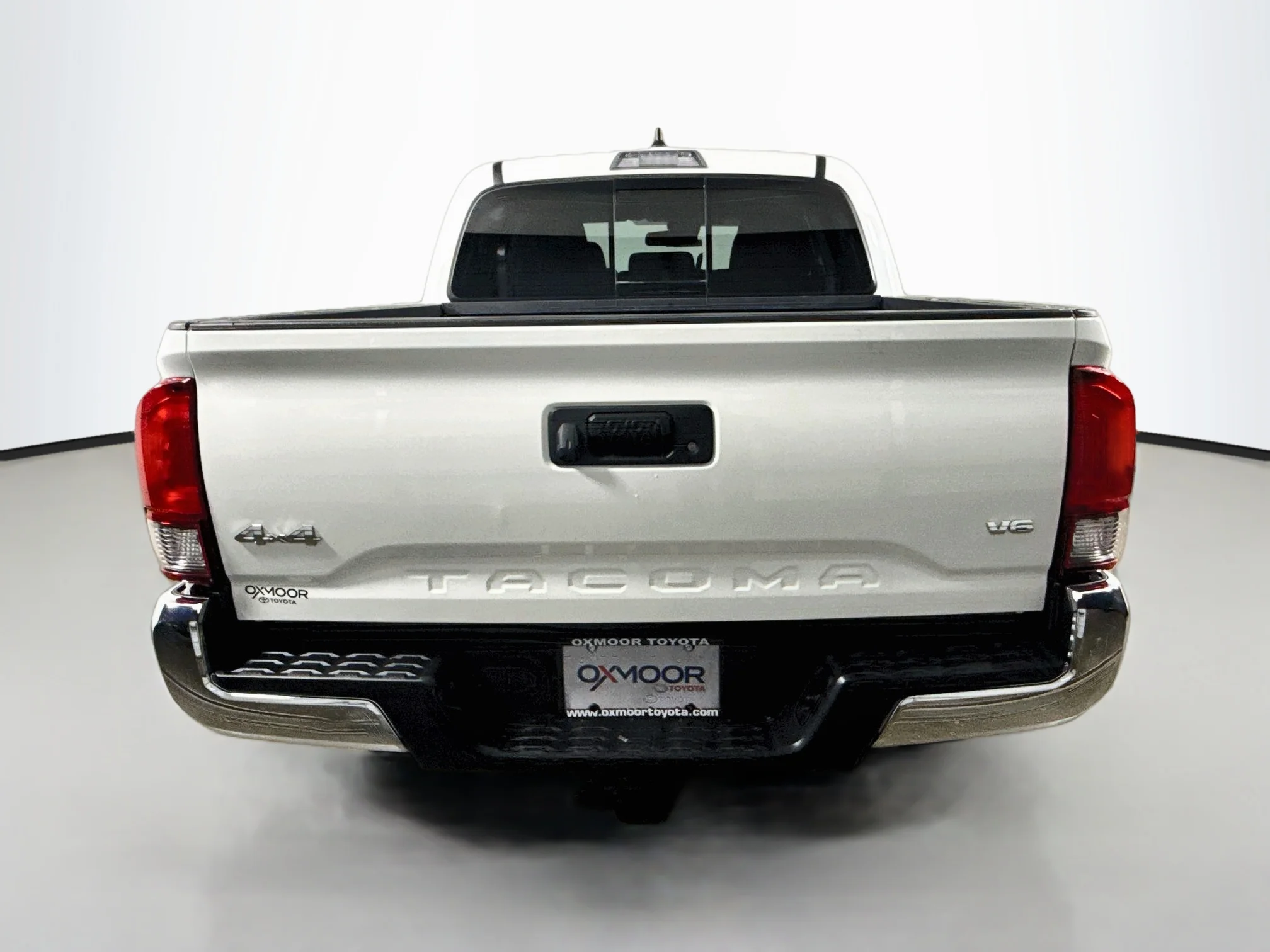 Certified Used 2023 Ice Cap Toyota SR5 image 6