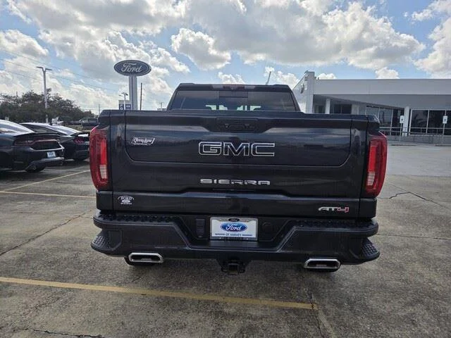 Used 2022 Titanium Rush Metallic GMC AT4 image 4
