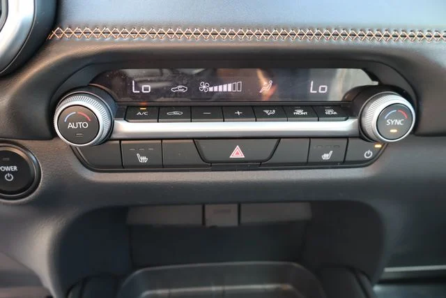 Used 2025 Machine Gray Mazda Premium image 36