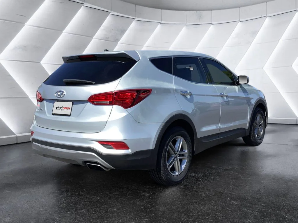 Used 2018 Silver Hyundai 2.4 Base image 4