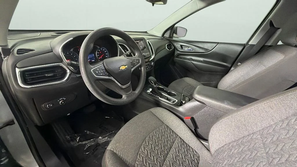 Used 2023 Sterling Gray Metallic Chevrolet LT image 18