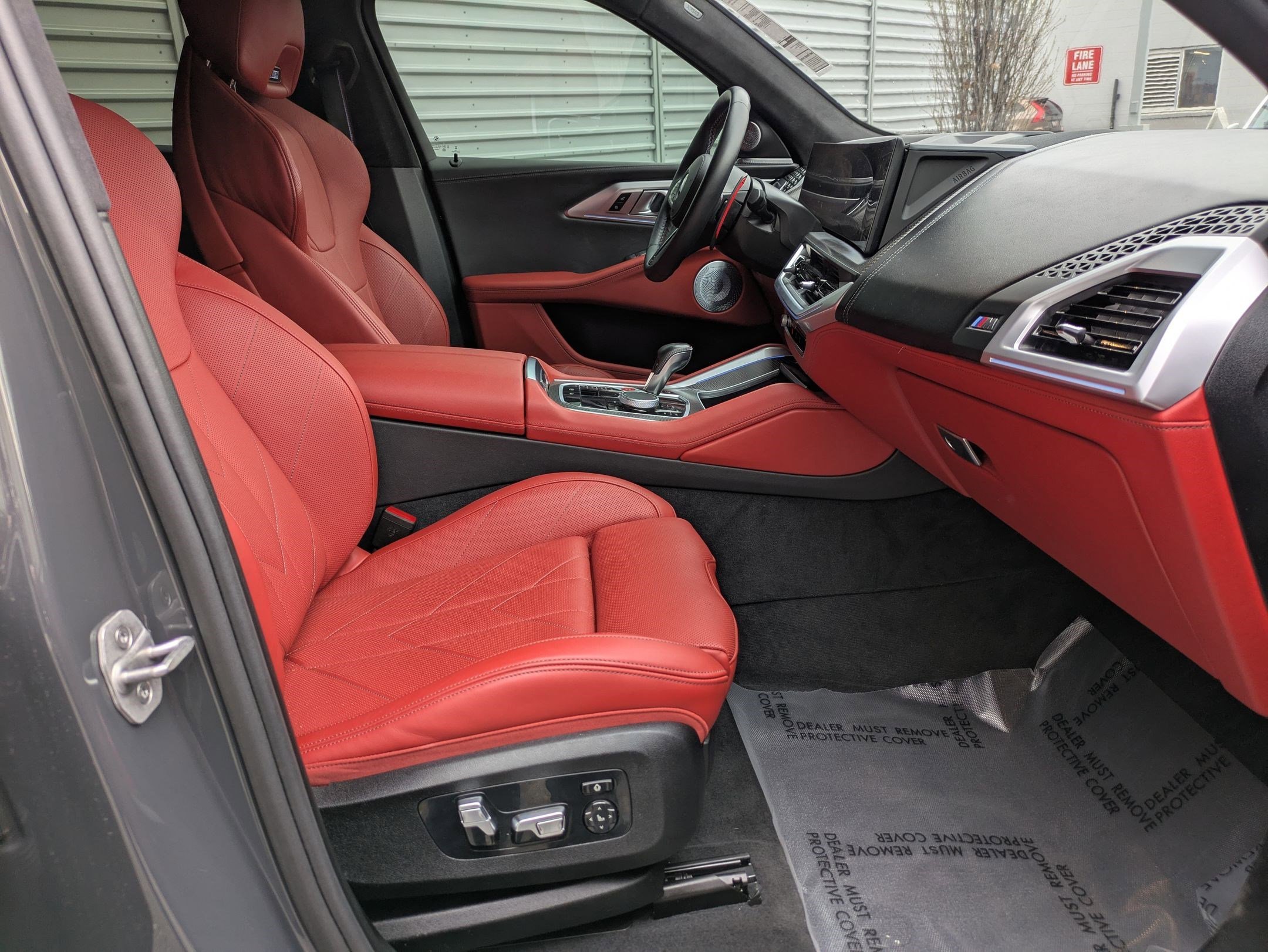 2025 BMW XM Base - Photo 27