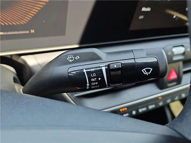 Used 2025 Gray KIA LXS (IVT) image 20