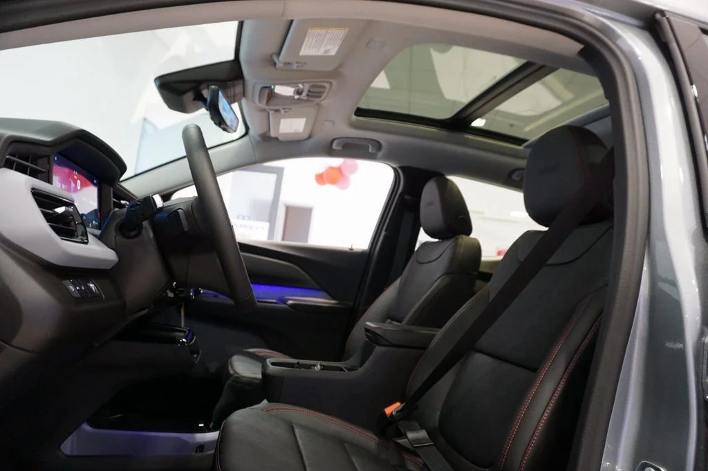 2027 Chevrolet Bolt RS - Photo 27