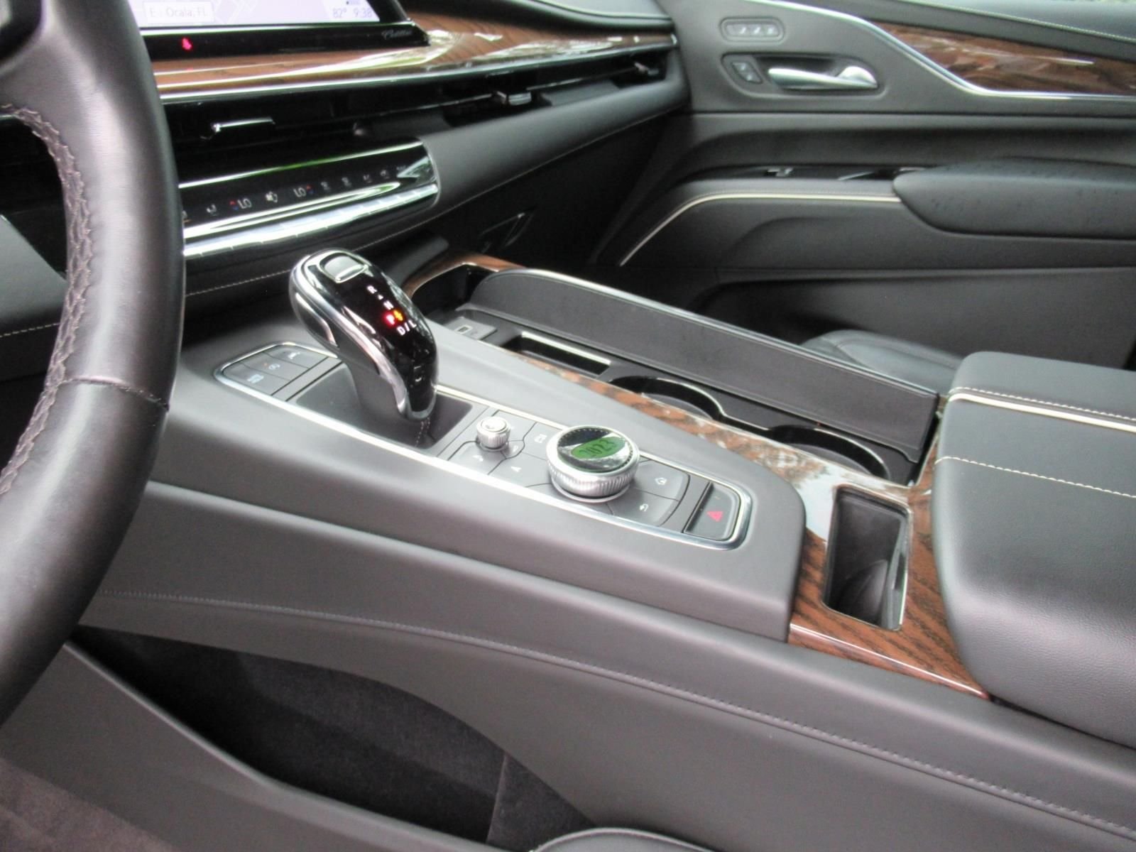 Used 2023 Red Cadillac Sport Platinum image 18