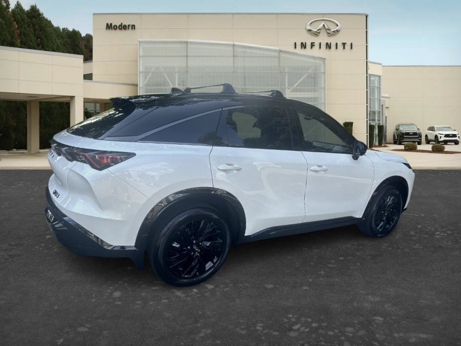 New 2027 Radiant White/Black Obsidian INFINITI SPORT image 5