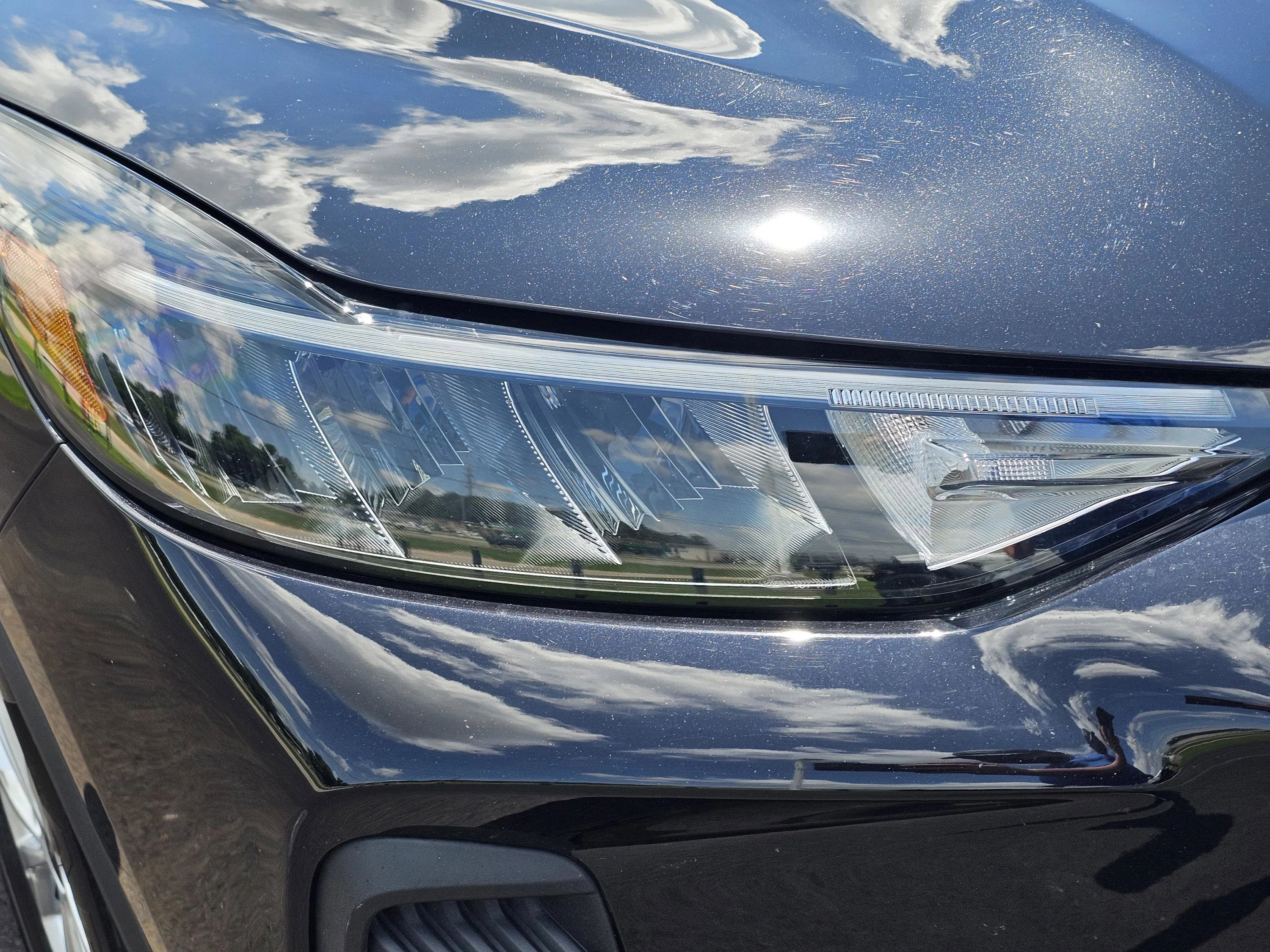 Used 2025 Agate Black Metallic Ford Active image 4