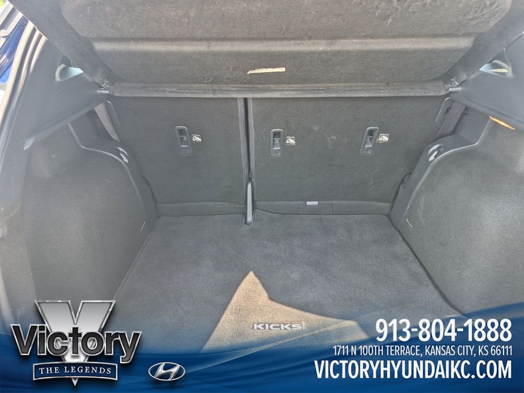 Used 2019 Blue Nissan SR image 21