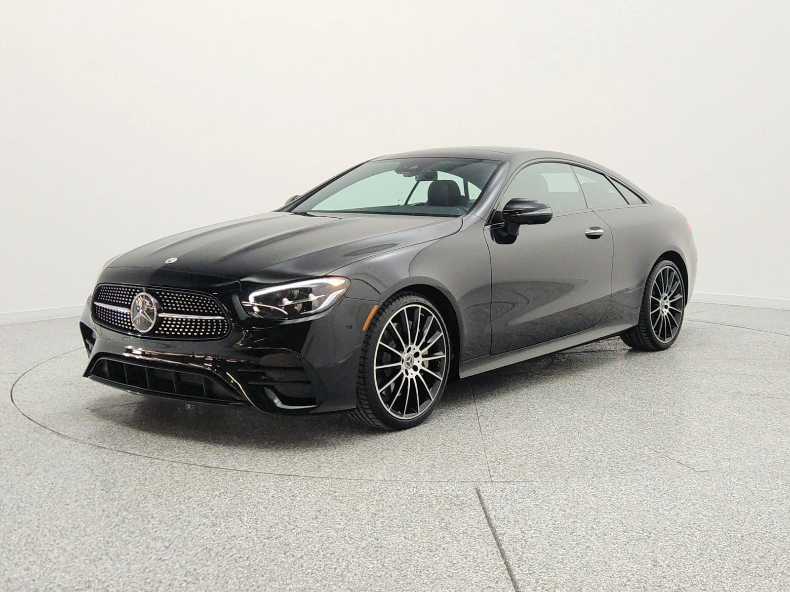 2023 Mercedes-Benz E-Class E450 Coupe's photo