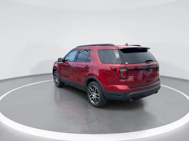 Used 2018 Red Ford Sport image 5
