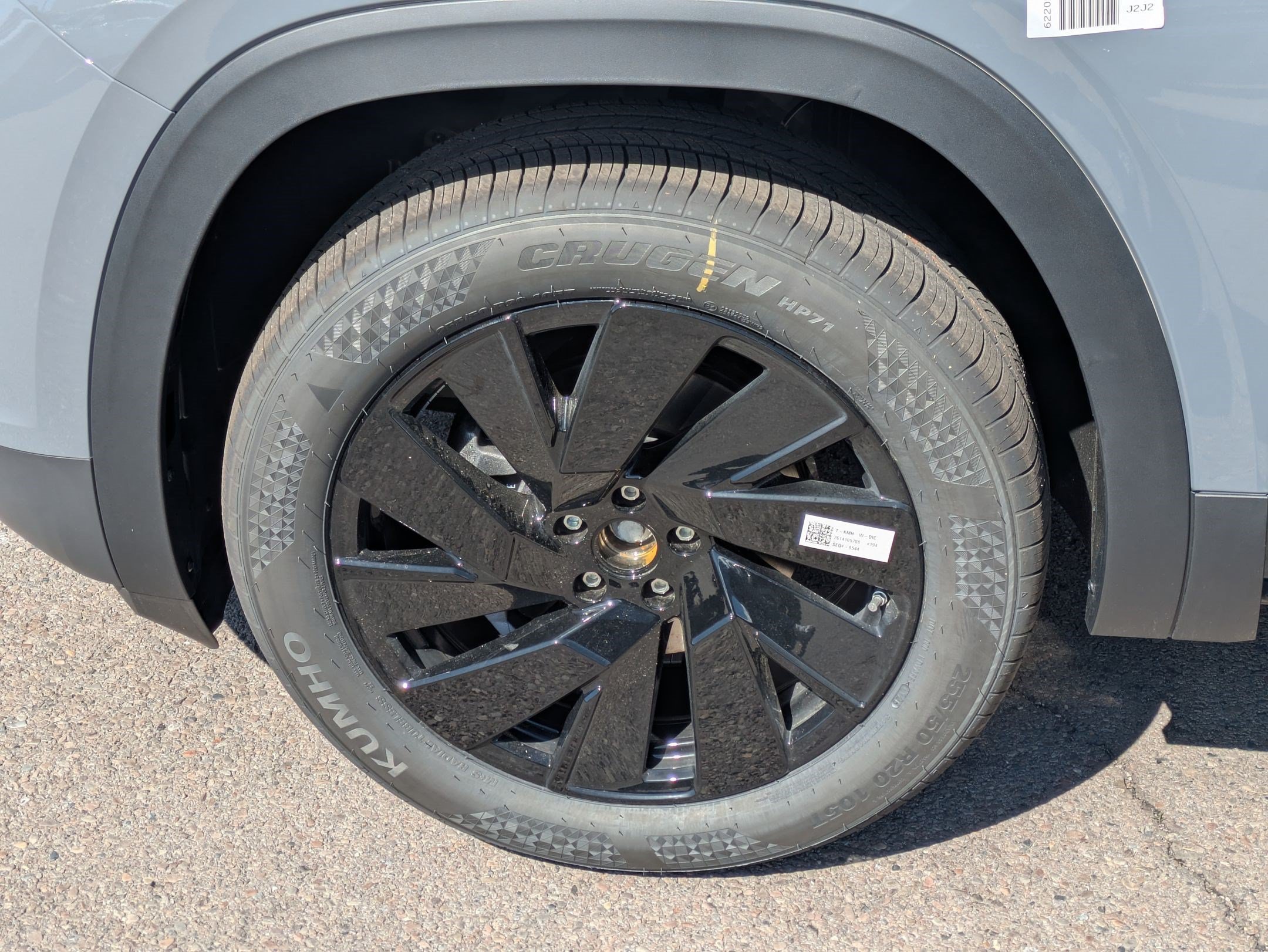 New 2026 Pure Gray Volkswagen 2.0T SE w/Technology image 15