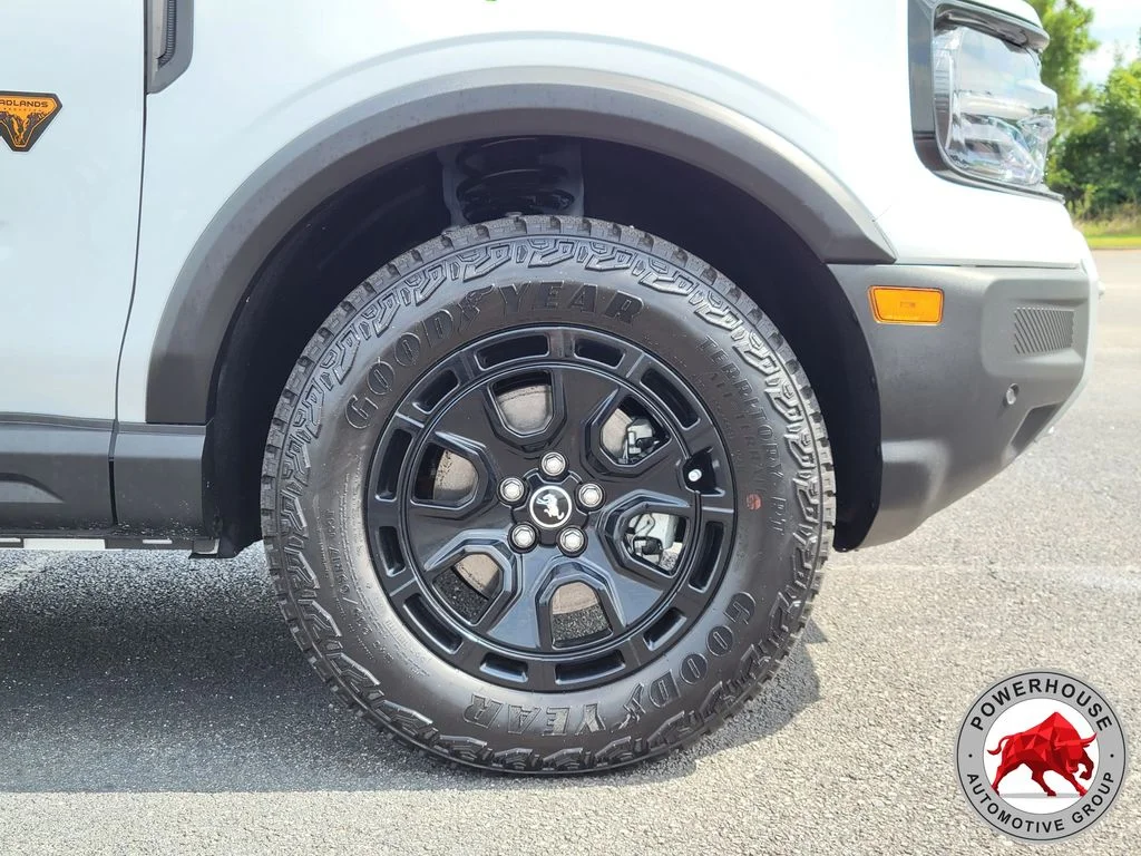Used 2026 White Ford Badlands image 11