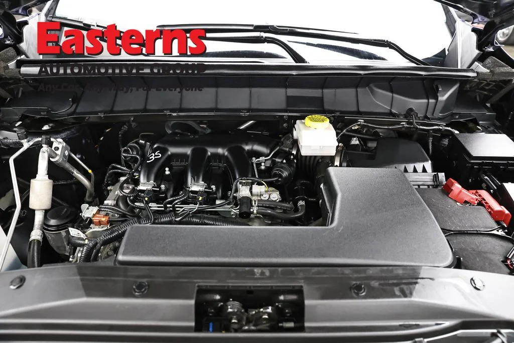 Used 2025 Blue Nissan SV image 7