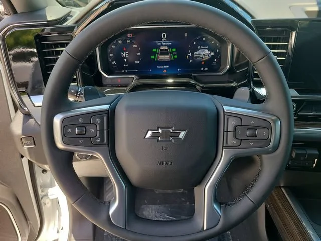 New 2026 Summit White Chevrolet RST image 25