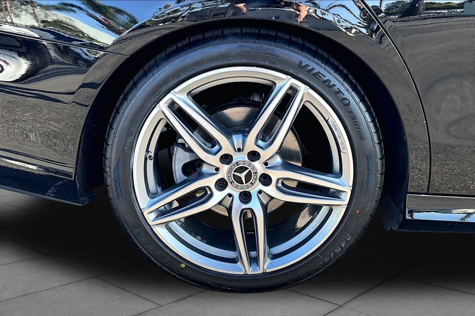 Used 2019  Mercedes-Benz E 300 image 10
