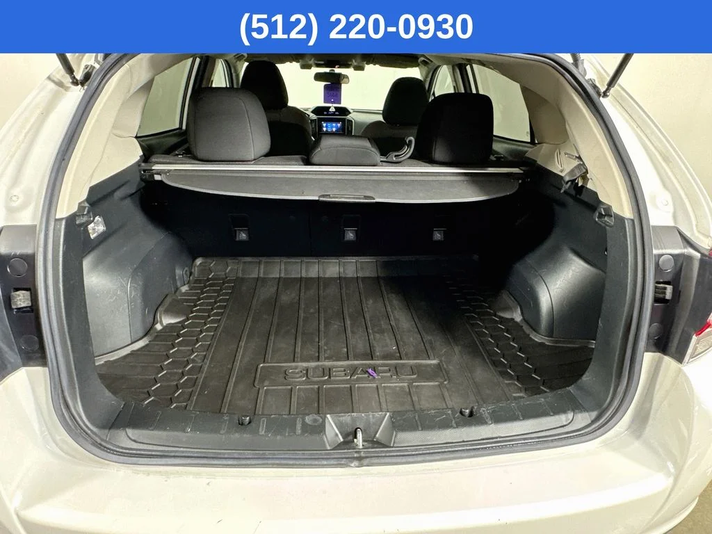 Certified Used 2022 White Subaru Premium image 31