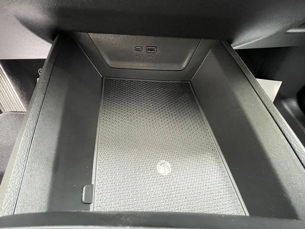 2027 Chevrolet Equinox LT - Photo 20