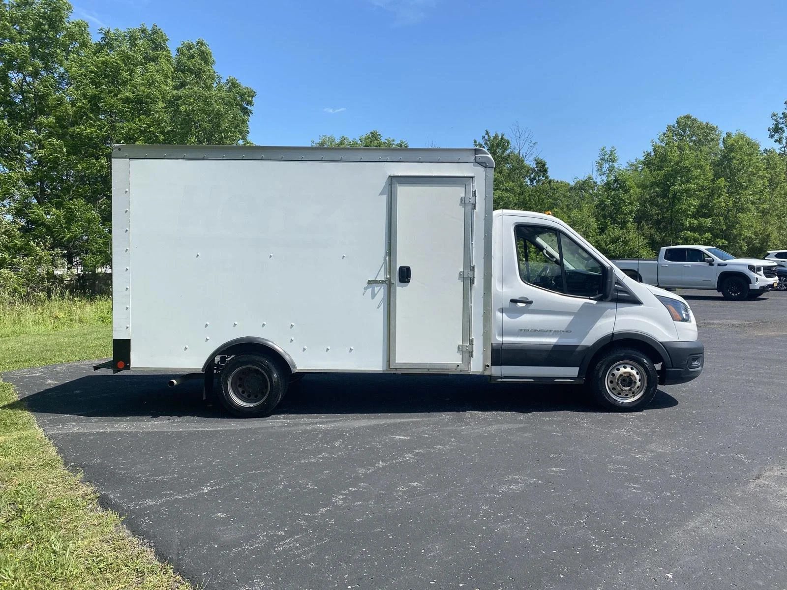 Used 2023 Oxford White Ford Base image 9