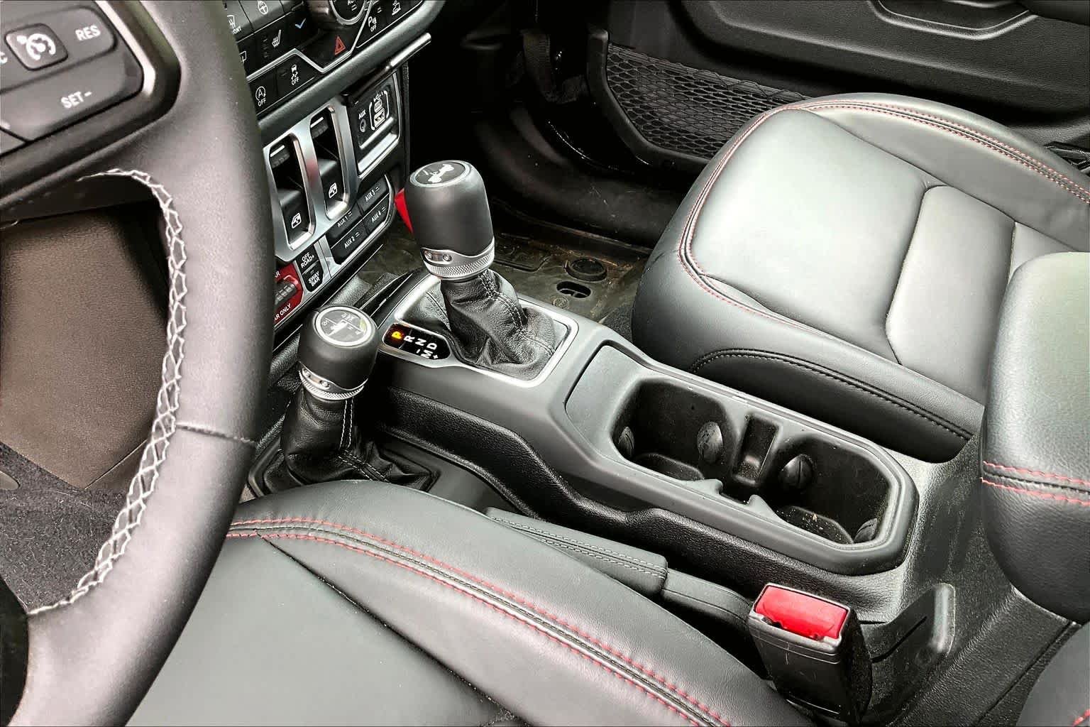 Used 2025 Black Clearcoat Jeep Rubicon X image 17