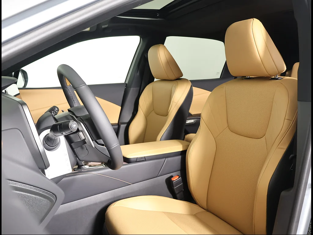 Certified Used 2026 IRIDIUM Lexus Premium image 7