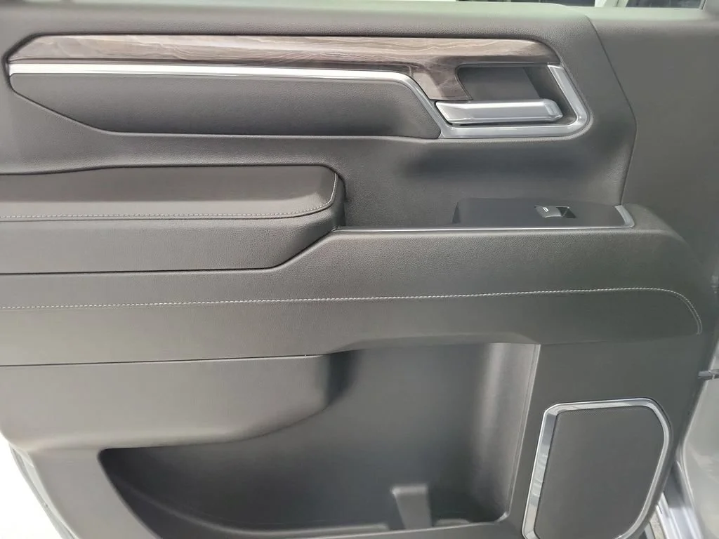 2024 Chevrolet Silverado 2500HD LTZ - Photo 20