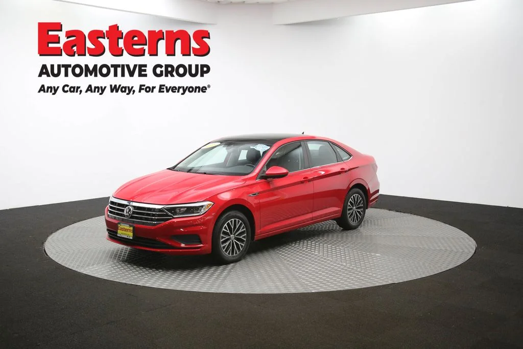 Used 2019 Red Volkswagen SEL image 56