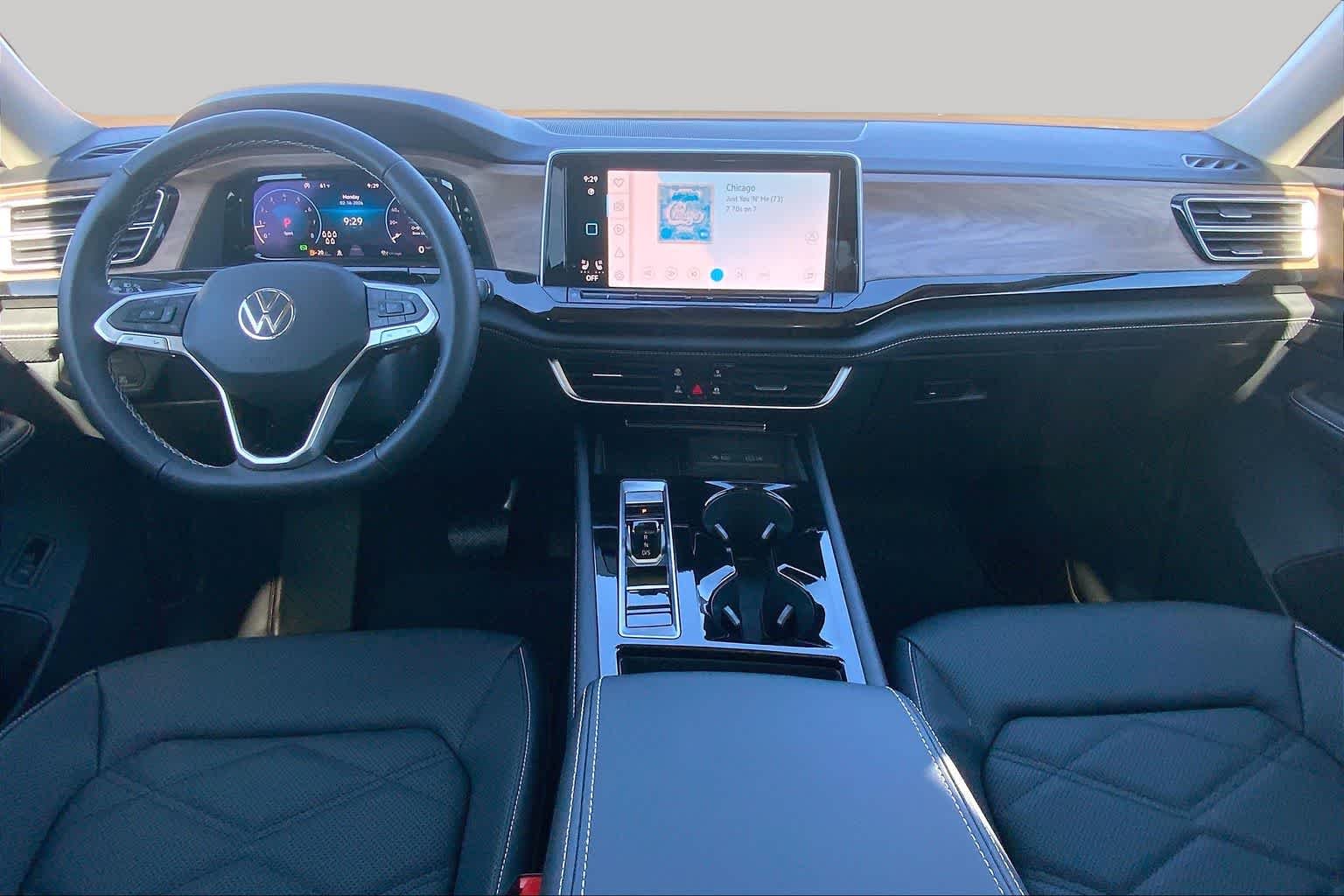 New 2026 Silver Mist Metallic Volkswagen 2.0T SE w/Technology image 5