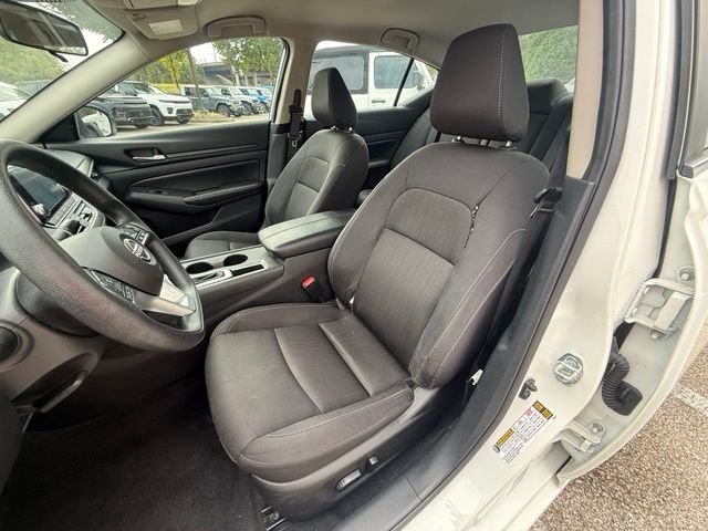 Used 2025 White Nissan 2.5 SV image 20