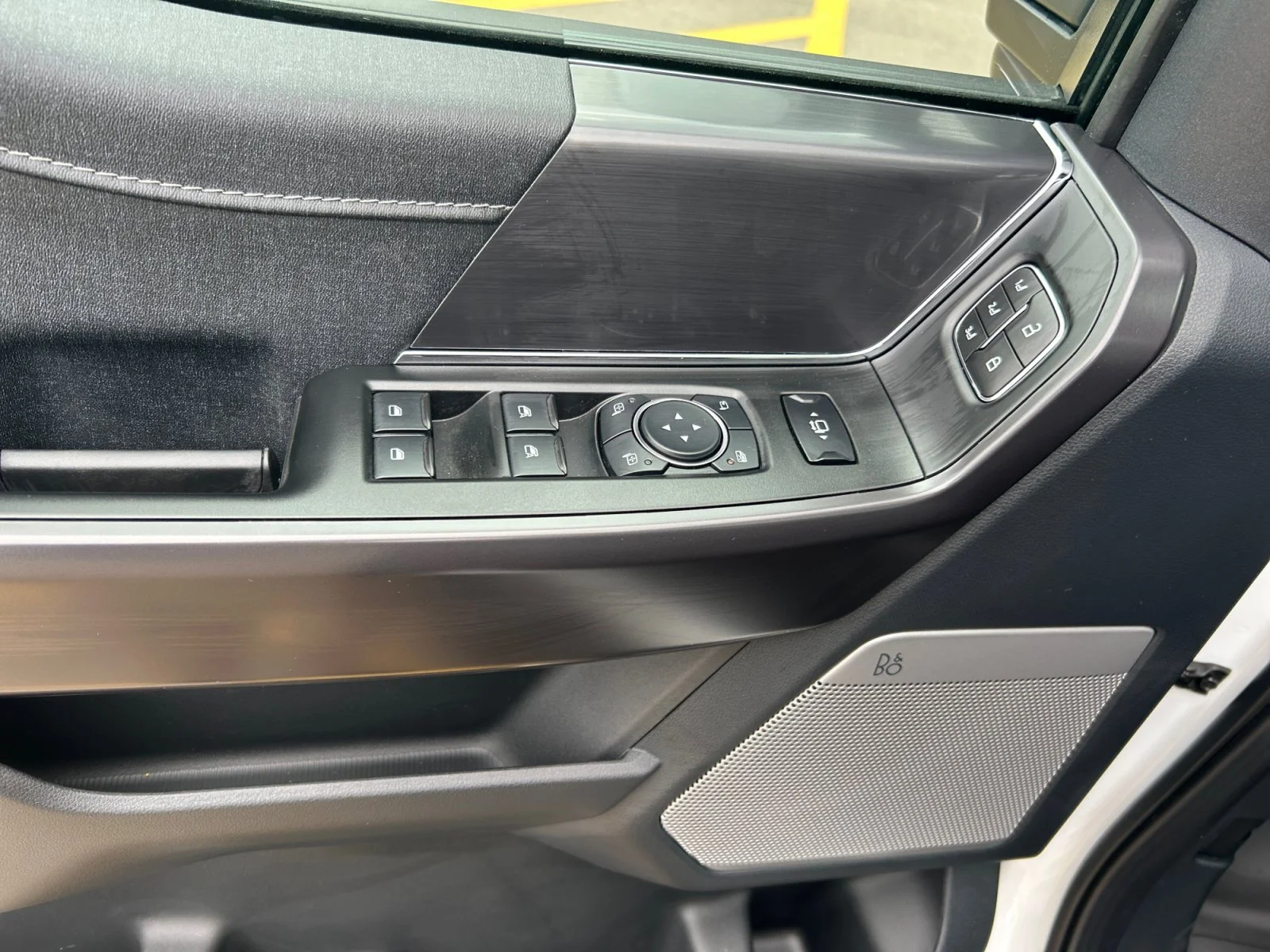 New 2026 Oxford White Ford Lariat image 17